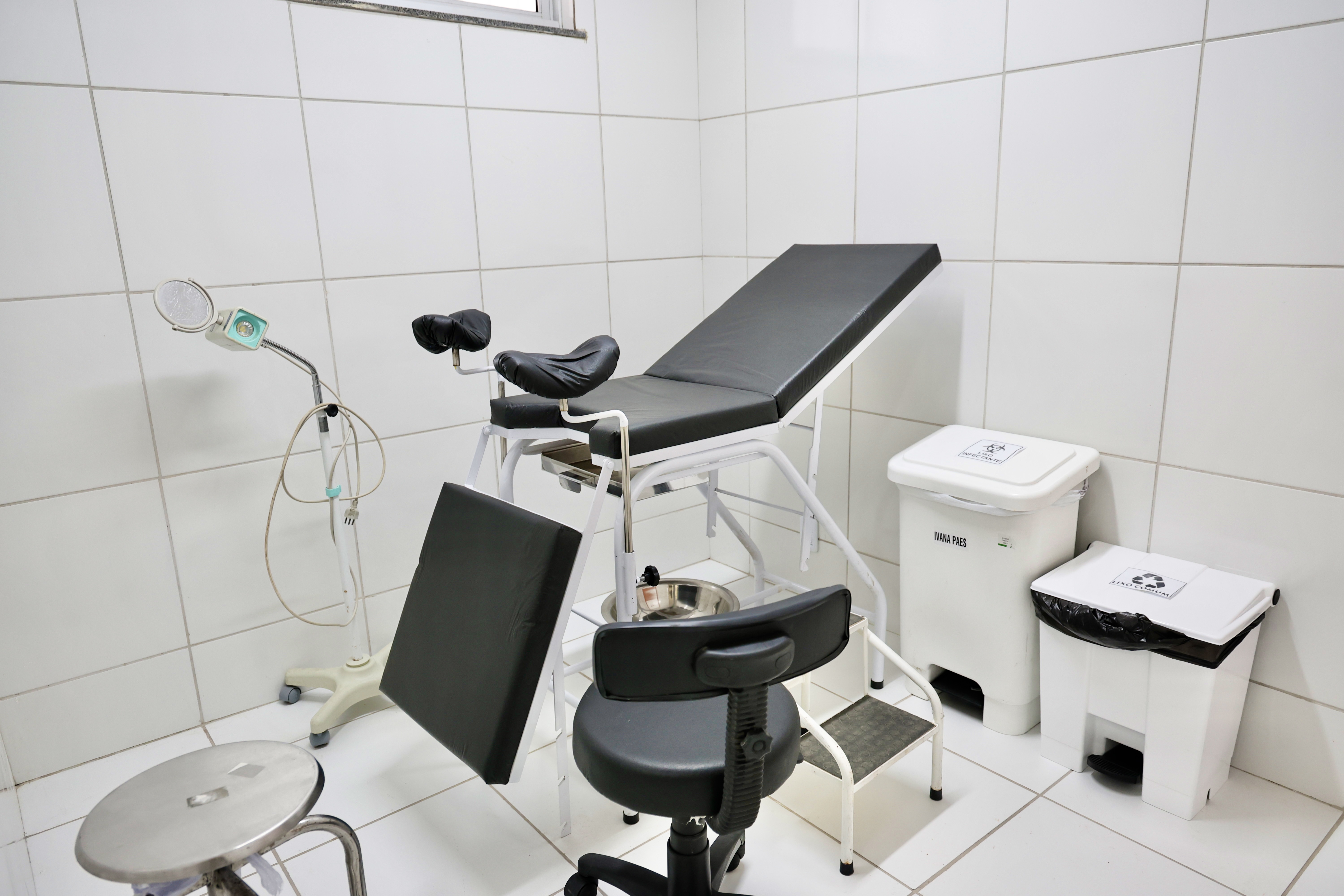 sala de exame ginecológico do posto